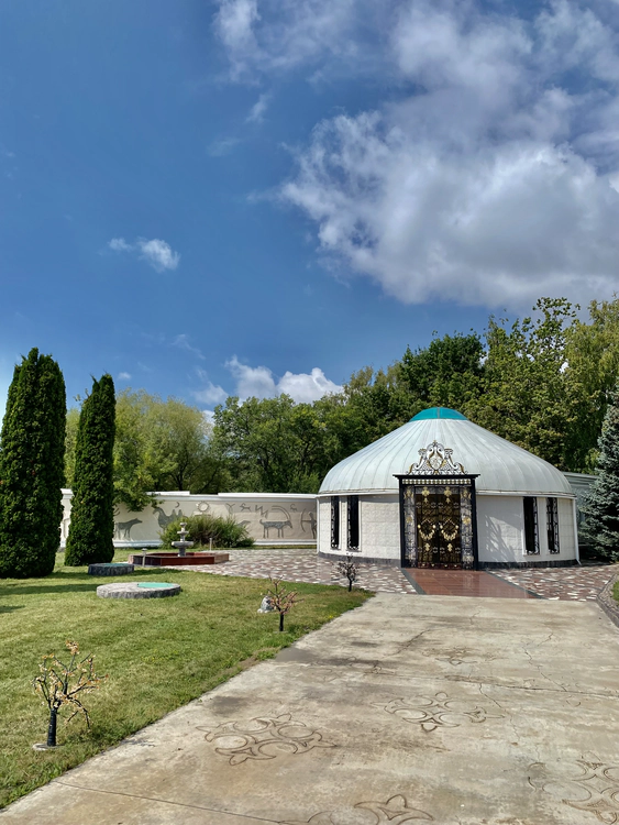 Yurt in Rukh Ordo