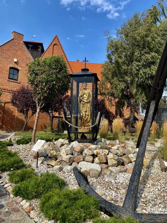 Statue of St. Peter in Hel