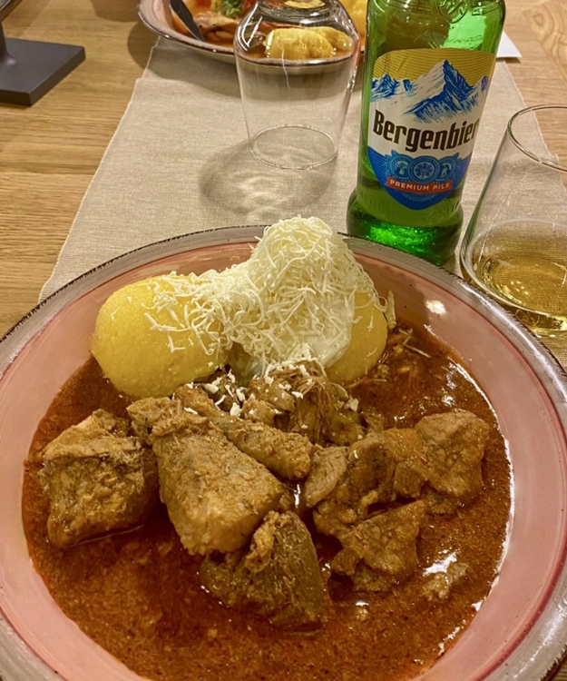 Romanian Tochitură